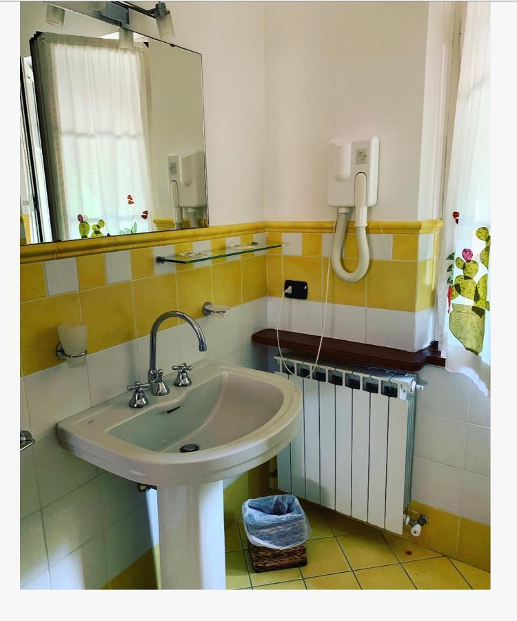 La Valle Guest House Castelnuovo Magra Ngoại thất bức ảnh
